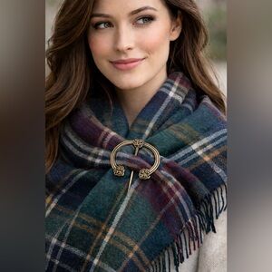 Vintage Iona Scotland Sterling Silver Celtic Penannular Brooch Scarf Pin